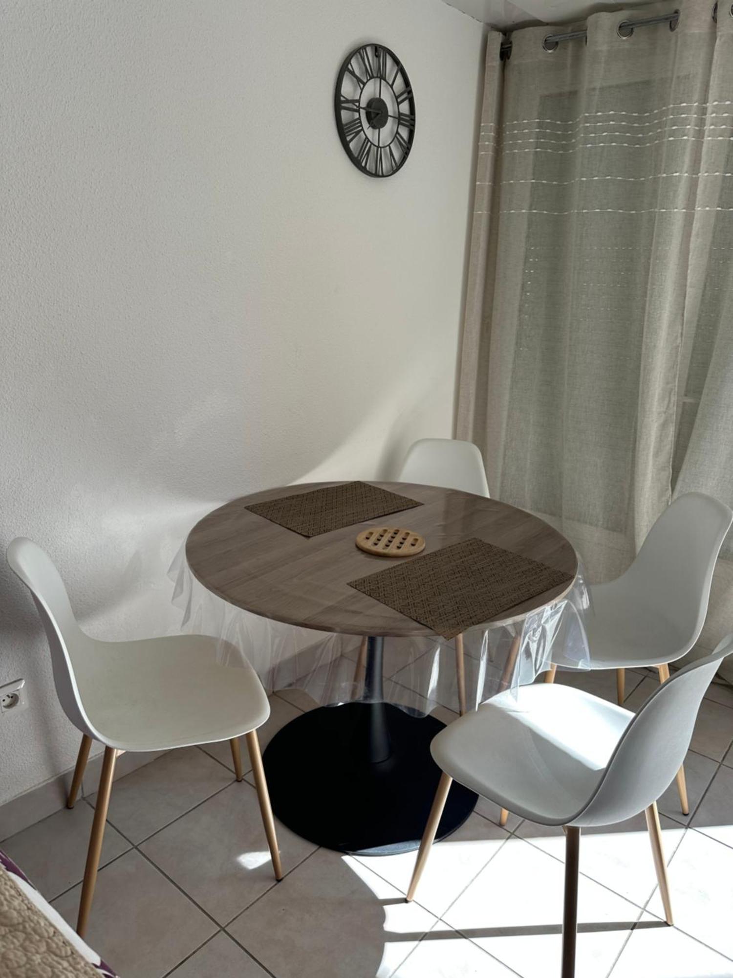 Appartement Proche De La Plage Saint-Pierre-la-Mer  Exterior foto